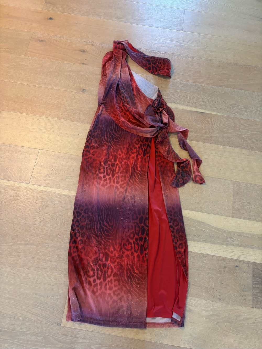 Outcast Solei Maxi Dress Soire Print Medium NWT Cut Out One Shoulder Gradient - Picture 9 of 13
